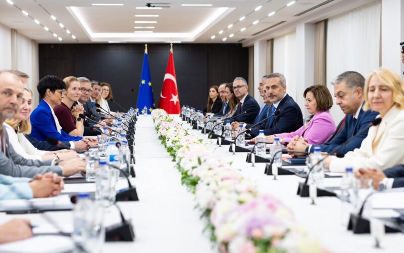Türkiye-AB İlişkileri 2026: Ticaret, Göç ve Güvenlik Gündemi